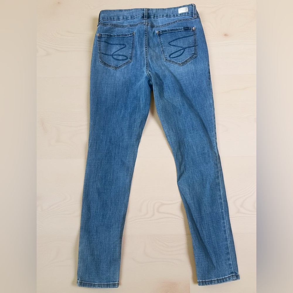 Seven7 Women's Blue Skinny Jeans Size 10